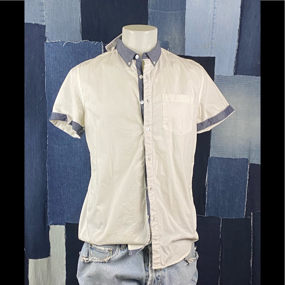 NWT Forever 21 Short Sleeve Button Down  Shirt Sz M